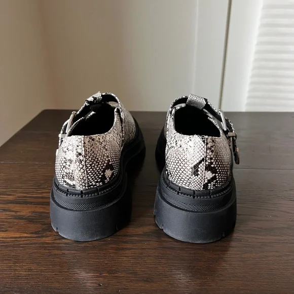 Steve Madden Kamlee Lug Sole Mary Jane. Size 8.5. Never Worn - Picture 4 of 9